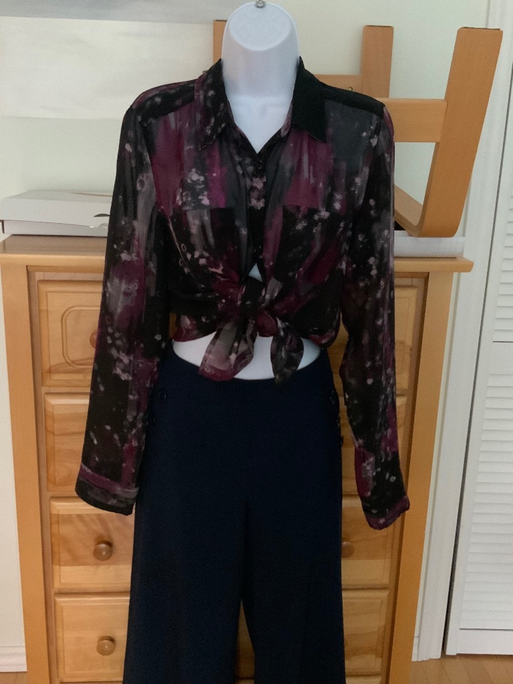 Guess women’s blouse, size large, colour: black, purple, burgundy combination